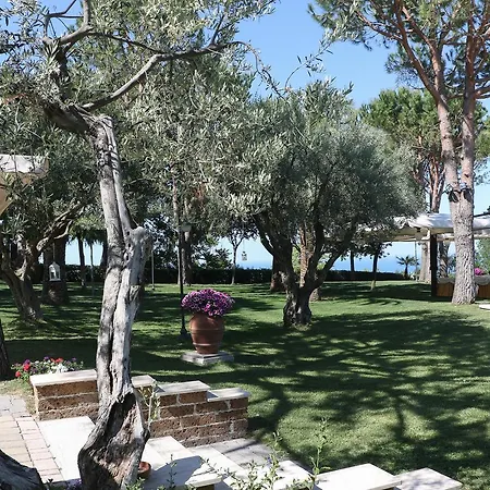 Hotel Le Di Incanto *