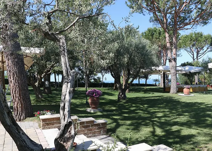 Hotel Le Di Incanto *